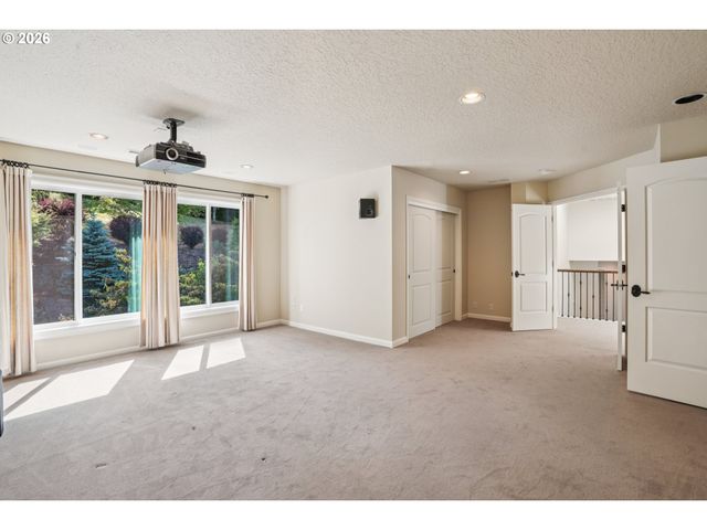 1224 TYNDALL Ct, Lake Oswego, OR 97034