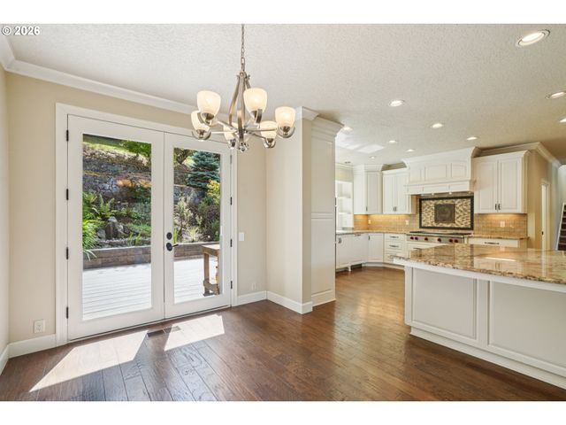 1224 TYNDALL Ct, Lake Oswego, OR 97034