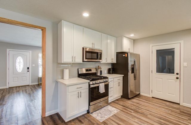 8018 Hammerly Boulevard, Houston, TX 77055