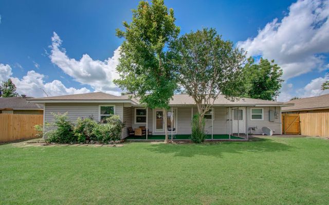 8018 Hammerly Boulevard, Houston, TX 77055