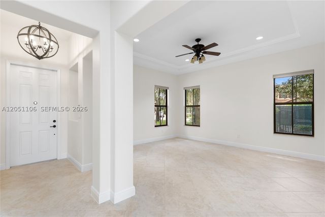8420 NW 33rd St, Cooper City, FL 33024