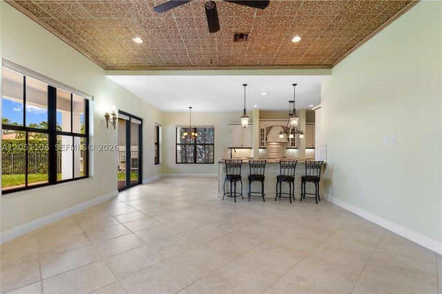 8420 NW 33rd St, Cooper City, FL 33024