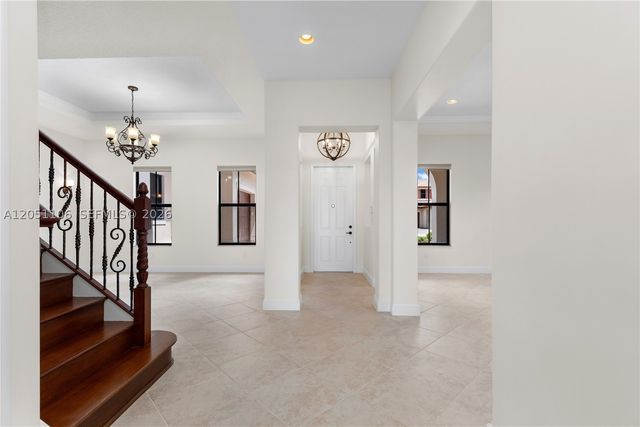 8420 NW 33rd St, Cooper City, FL 33024