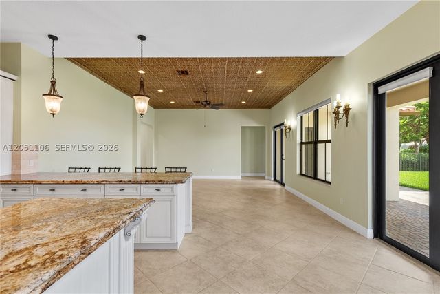 8420 NW 33rd St, Cooper City, FL 33024