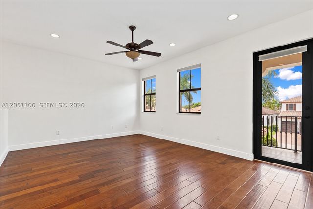 8420 NW 33rd St, Cooper City, FL 33024