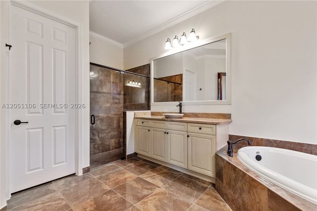 8420 NW 33rd St, Cooper City, FL 33024