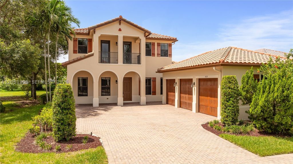 8420 NW 33rd St, Cooper City, FL 33024