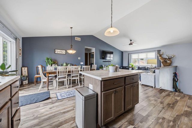 687 W Madison STREET, Jefferson, WI 53549
