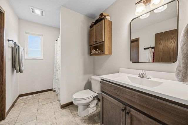 687 W Madison STREET, Jefferson, WI 53549