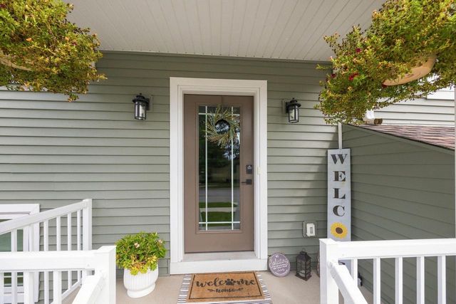 687 W Madison STREET, Jefferson, WI 53549