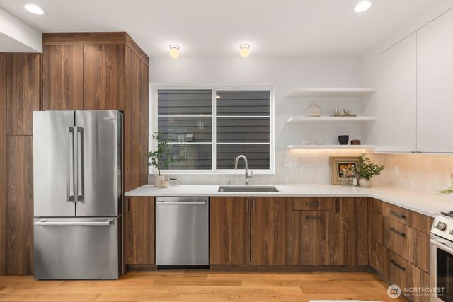 3932 S Angeline Street, Seattle, WA 98118