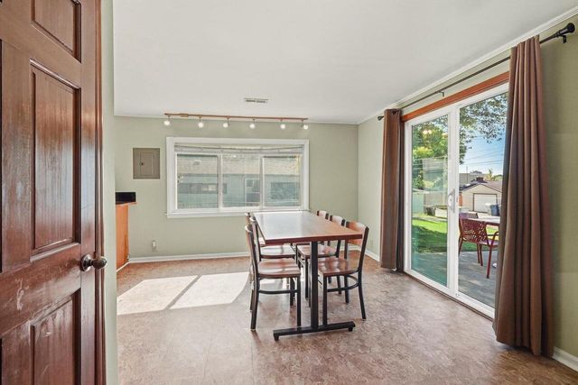 3223 N 83rd STREET, Milwaukee, WI 53222