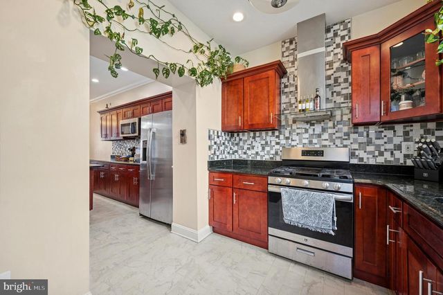 1319 SNYDER AVE, Philadelphia, PA 19148