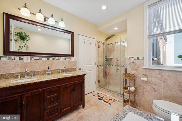 1319 SNYDER AVE, Philadelphia, PA 19148