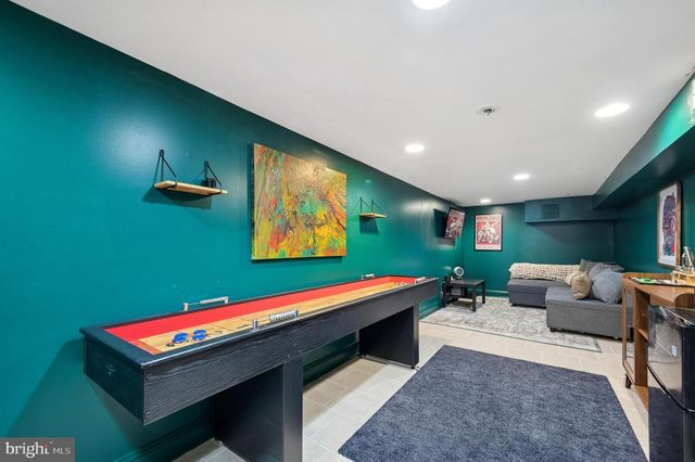 1319 SNYDER AVE, Philadelphia, PA 19148