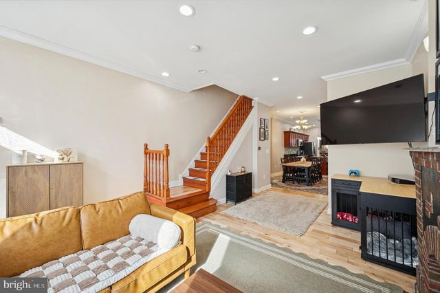 1319 SNYDER AVE, Philadelphia, PA 19148