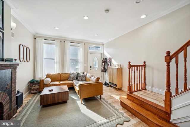 1319 SNYDER AVE, Philadelphia, PA 19148