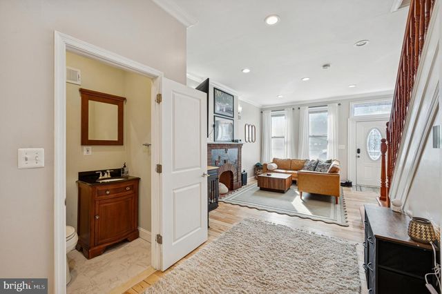 1319 SNYDER AVE, Philadelphia, PA 19148