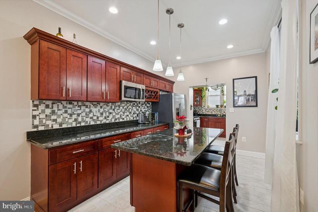 1319 SNYDER AVE, Philadelphia, PA 19148