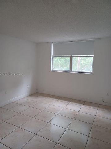 1805 Sans Souci Boulevard 331, North Miami, FL 33181