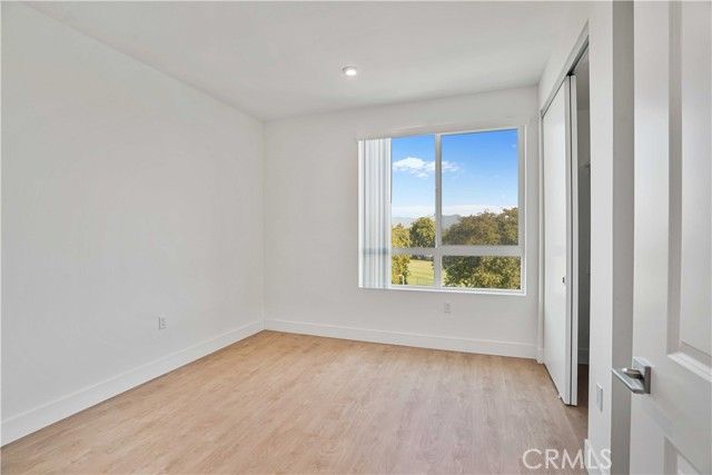 8750 Sepulveda Boulevard 404, North Hills (los Angeles), CA 91343