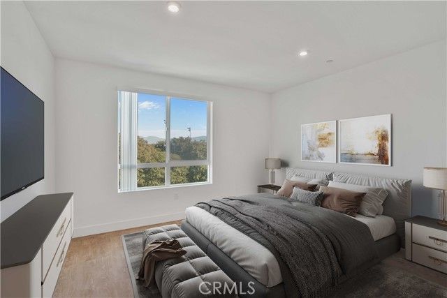8750 Sepulveda Boulevard 404, North Hills (los Angeles), CA 91343