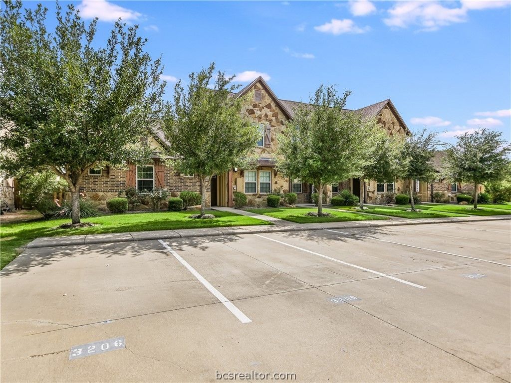 3206 Cullen, College Station, TX 77845 — exterior