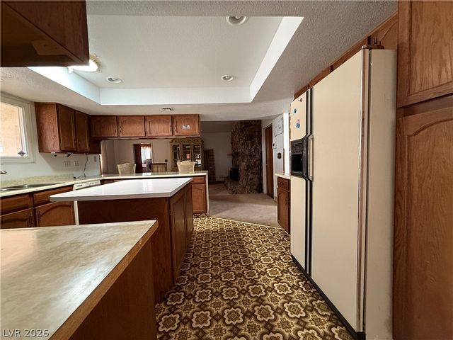 1560 Rocking Horse Drive, Henderson, NV 89002