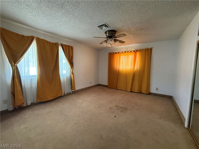 1560 Rocking Horse Drive, Henderson, NV 89002
