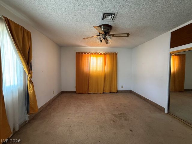 1560 Rocking Horse Drive, Henderson, NV 89002