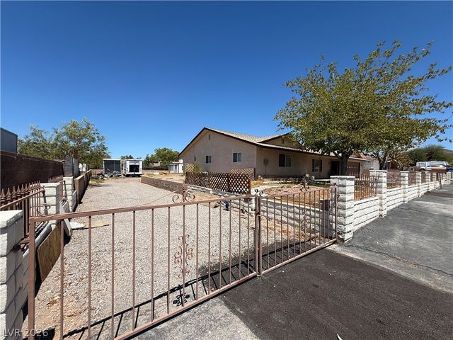 1560 Rocking Horse Drive, Henderson, NV 89002