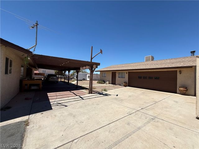 1560 Rocking Horse Drive, Henderson, NV 89002