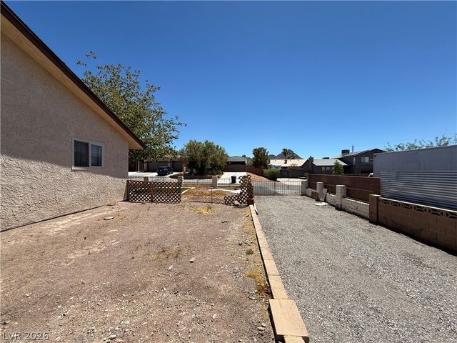1560 Rocking Horse Drive, Henderson, NV 89002
