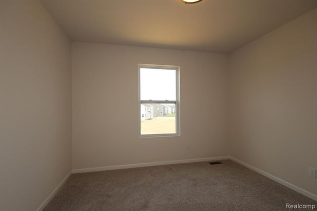 362 Hidden River, Holly, MI 48442