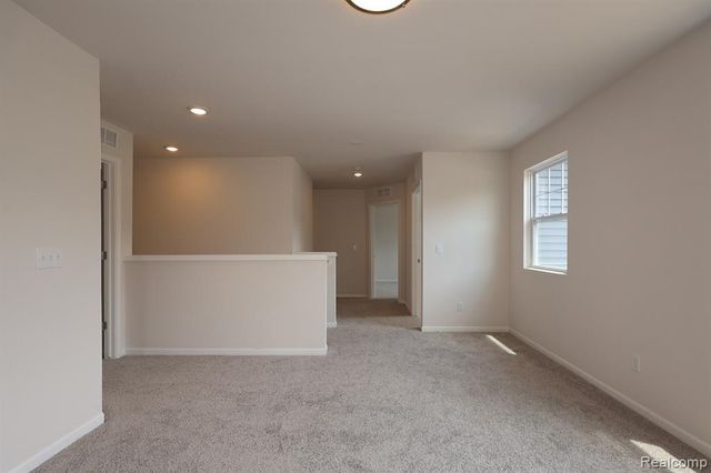 362 Hidden River, Holly, MI 48442
