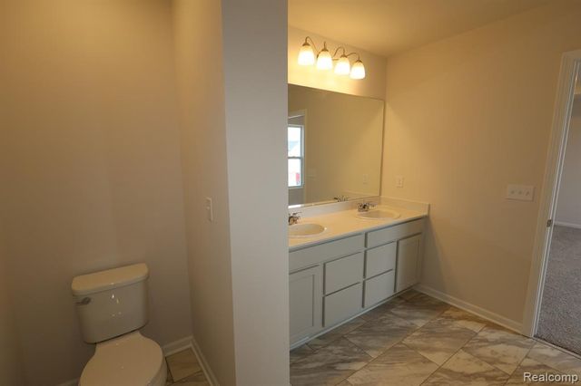 362 Hidden River, Holly, MI 48442