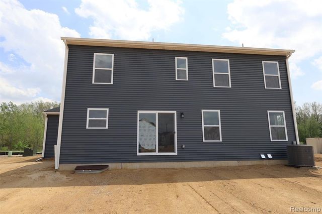 362 Hidden River, Holly, MI 48442