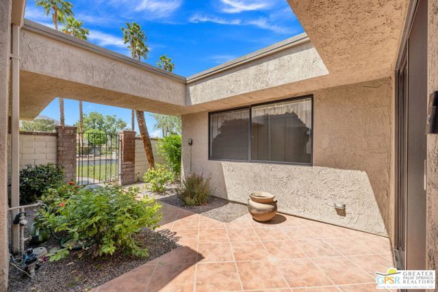 3020 Calle Loreto, Palm Springs, CA 92264