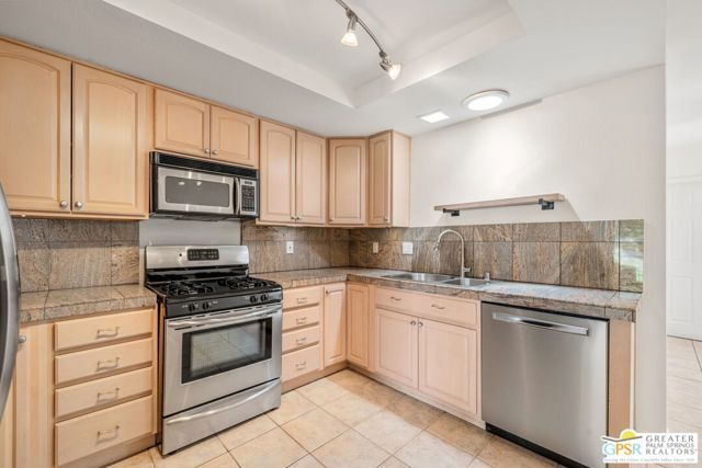 3020 Calle Loreto, Palm Springs, CA 92264