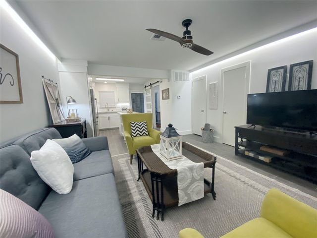 1801 Huldy St Street G4, Houston, TX 77019