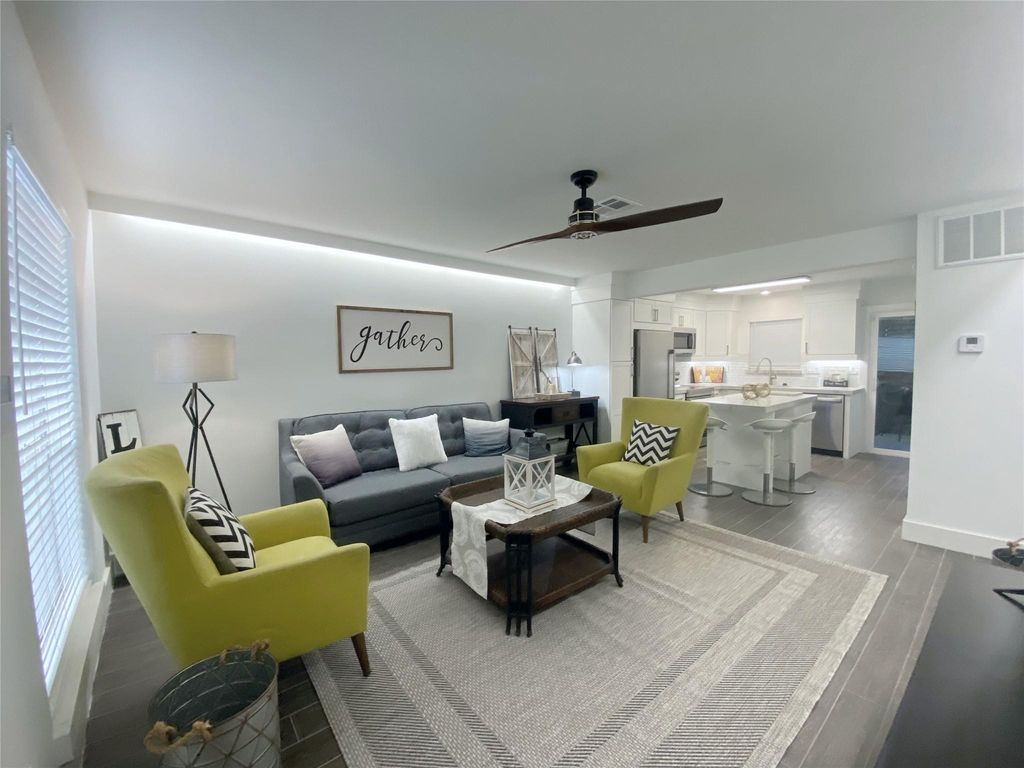 1801 Huldy St Street G4, Houston, TX 77019