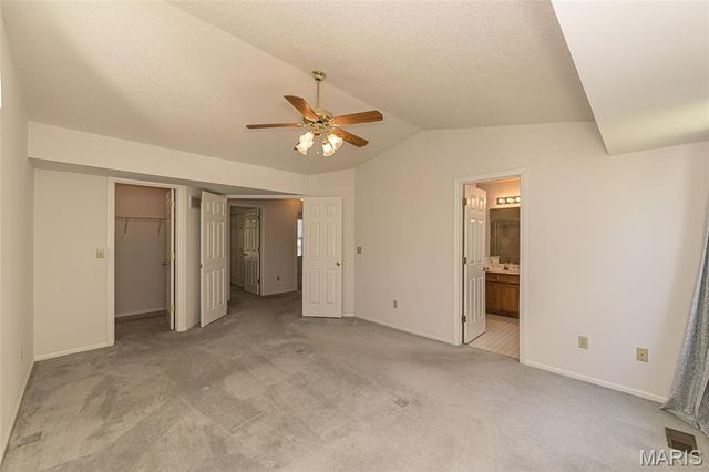 216 Maple Point Drive, St Charles, MO 63304