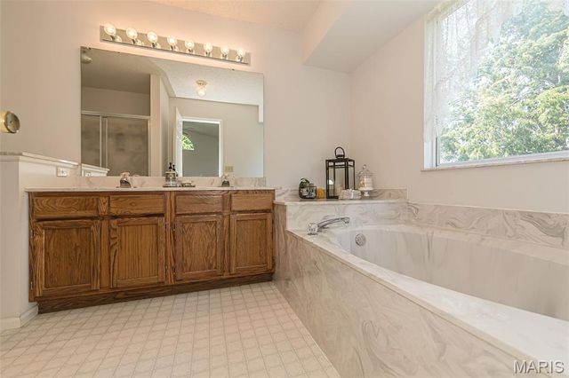 216 Maple Point Drive, St Charles, MO 63304
