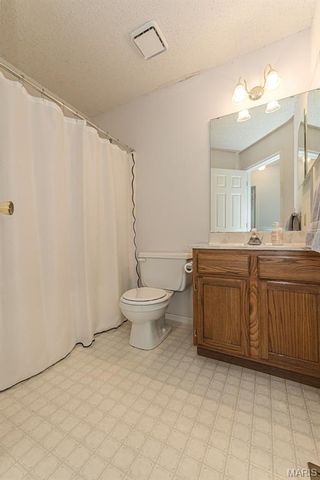 216 Maple Point Drive, St Charles, MO 63304
