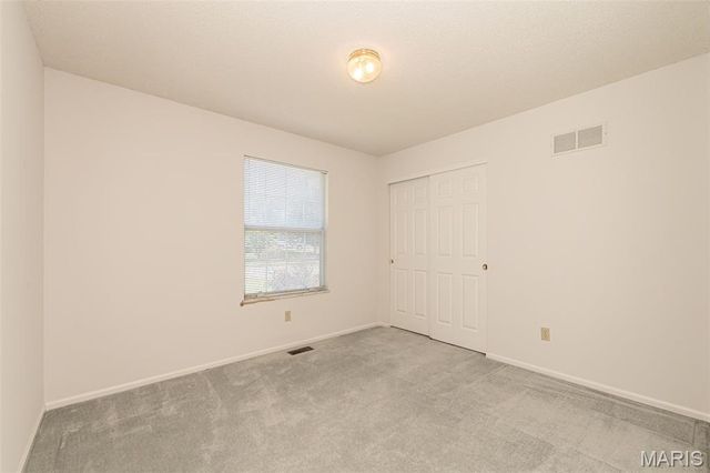 216 Maple Point Drive, St Charles, MO 63304