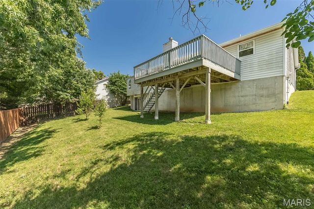 216 Maple Point Drive, St Charles, MO 63304