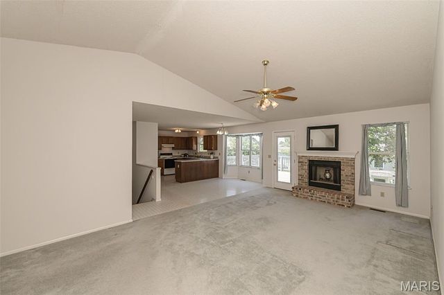 216 Maple Point Drive, St Charles, MO 63304