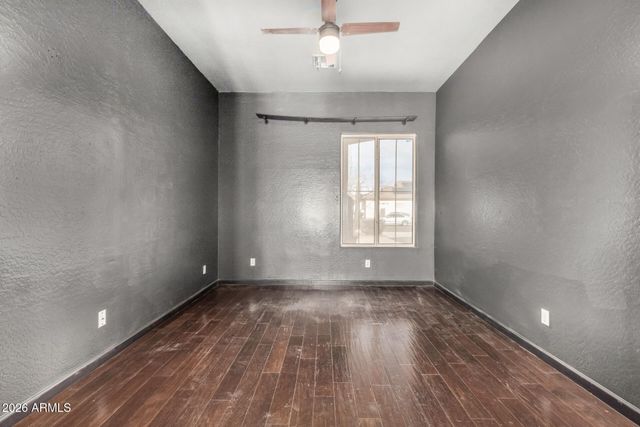 7233 W COTTONTAIL Lane, Peoria, AZ 85383