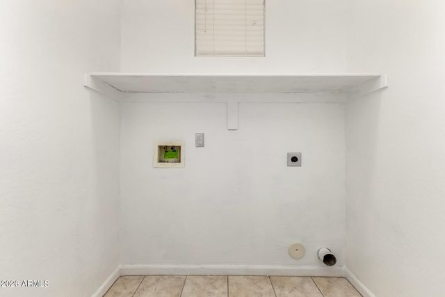 7233 W COTTONTAIL Lane, Peoria, AZ 85383