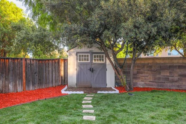 310 Ashlee Avenue, Tracy, CA 95391